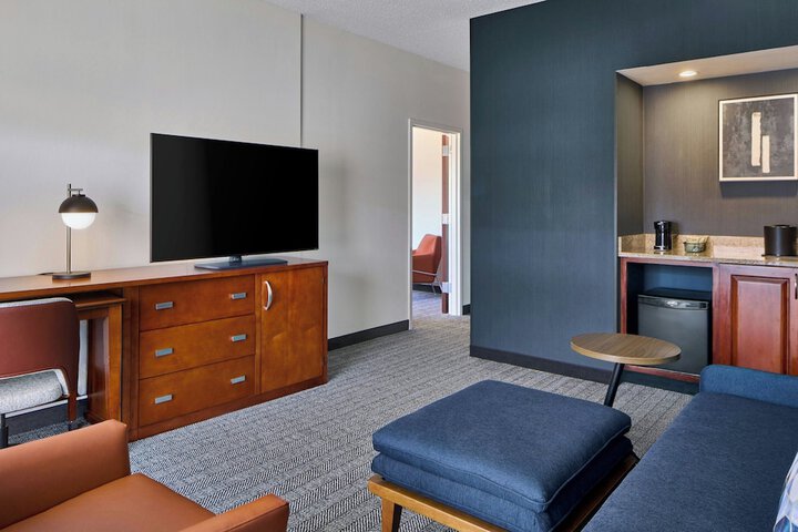 Room 35 of 78