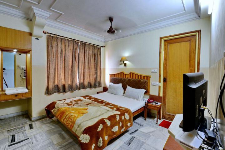 Hotel Yatrik