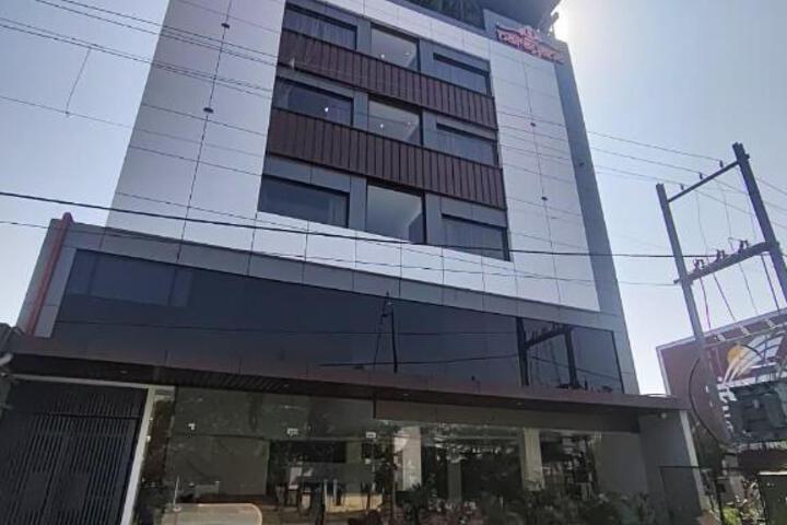 Perfectstayz Premium Shree Narayana