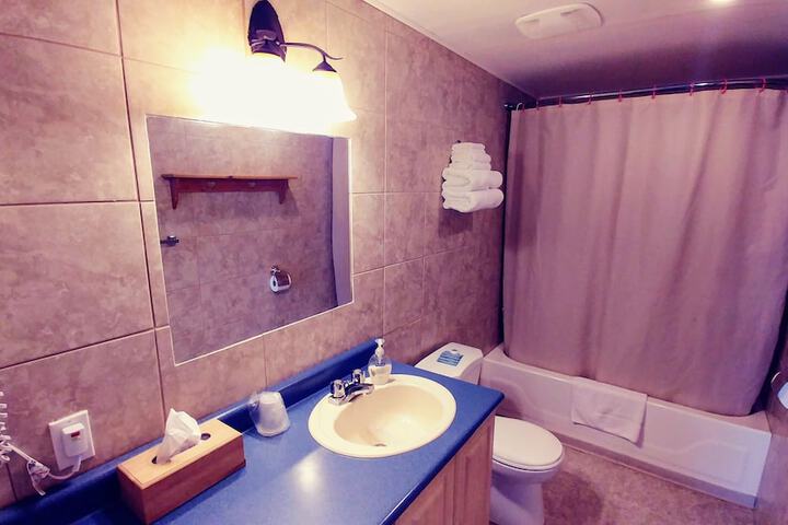 Room 7 of 11