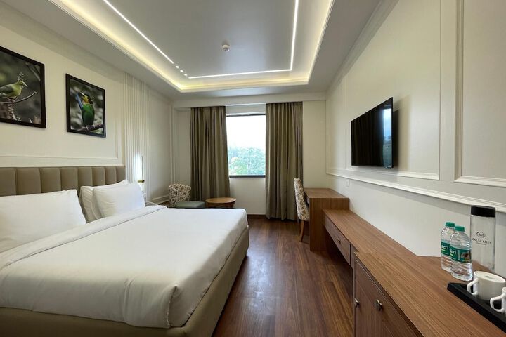 Room 15 of 40