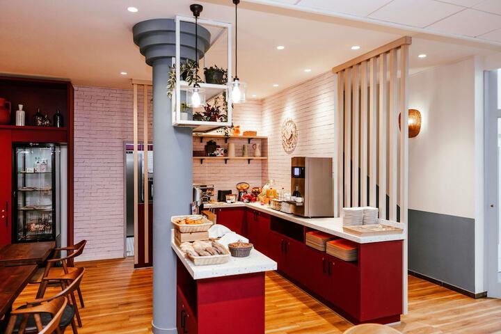 Breakfast area