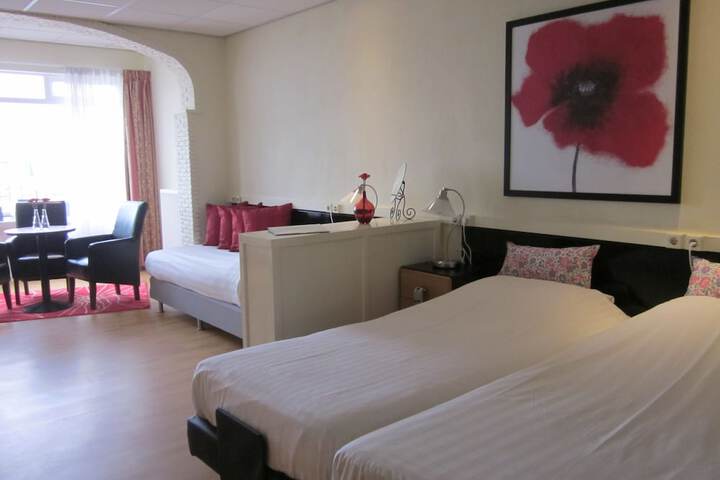Room 9 of 45