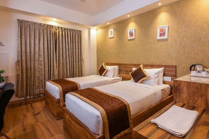 Room 14 of 32