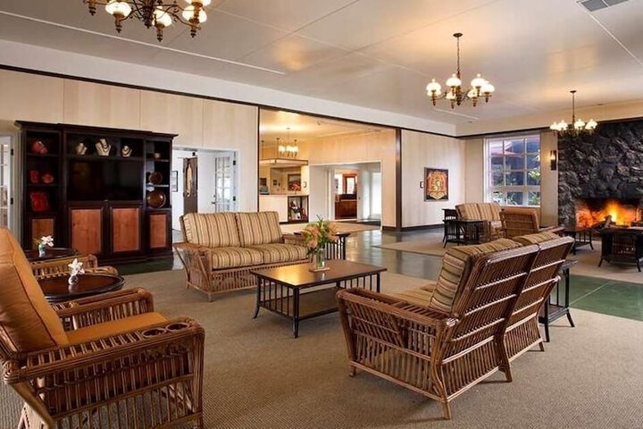 Guest Lobby