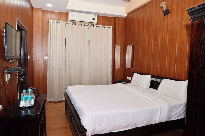 Room 37 of 62