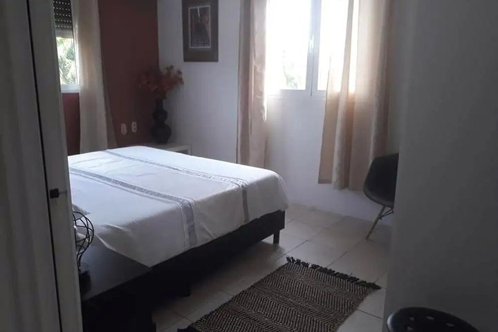 Room 6 of 30