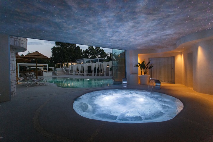 Pool 49 of 74