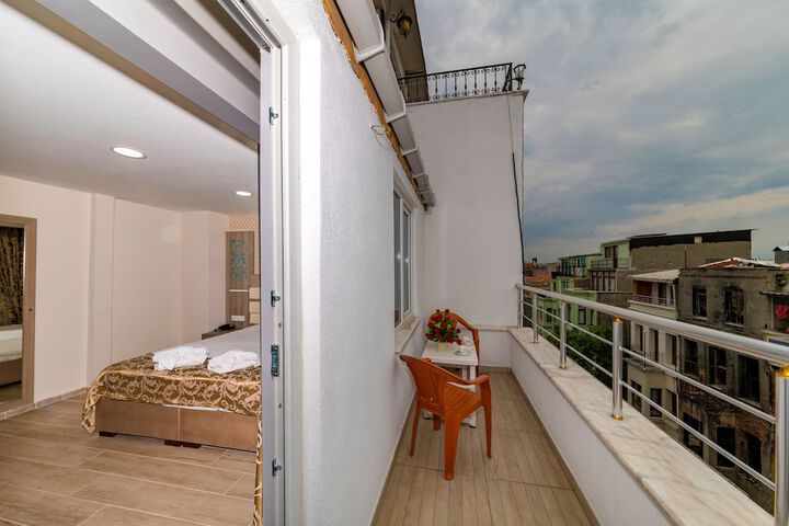Terrace/Patio 68 of 70