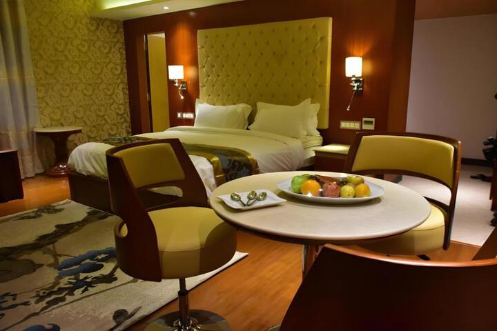 THE HOTEL PARK