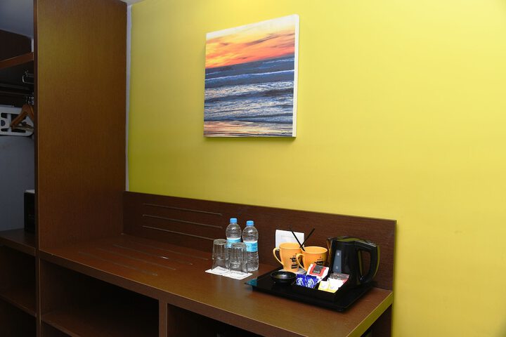 Room 16 of 27