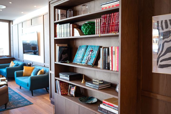 Guest Lobby