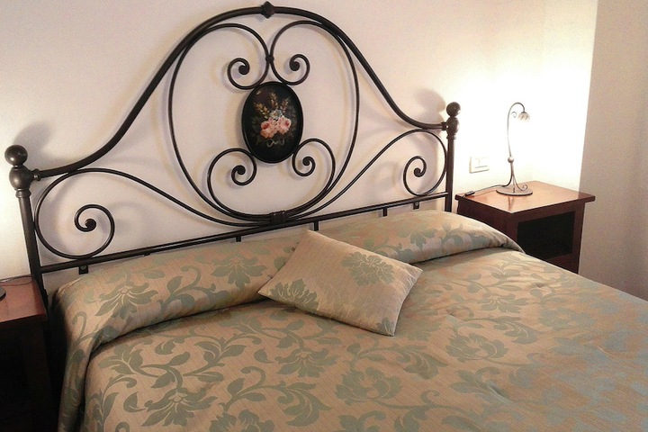 Room 12 of 23