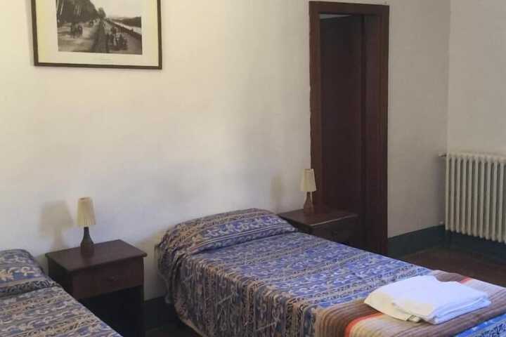 Room 13 of 48