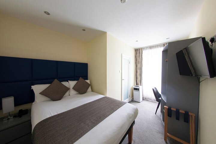 Room 29 of 120