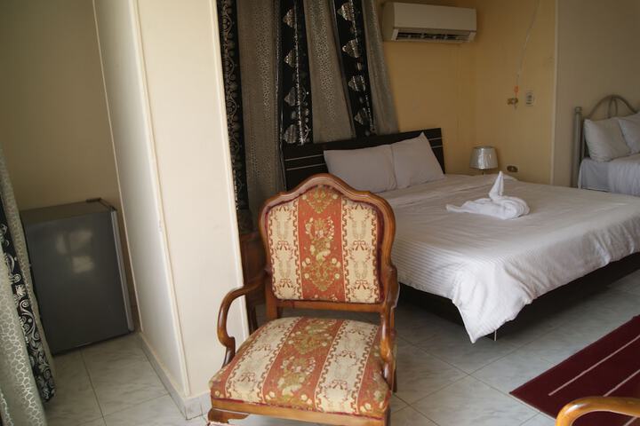 Room 15 of 114
