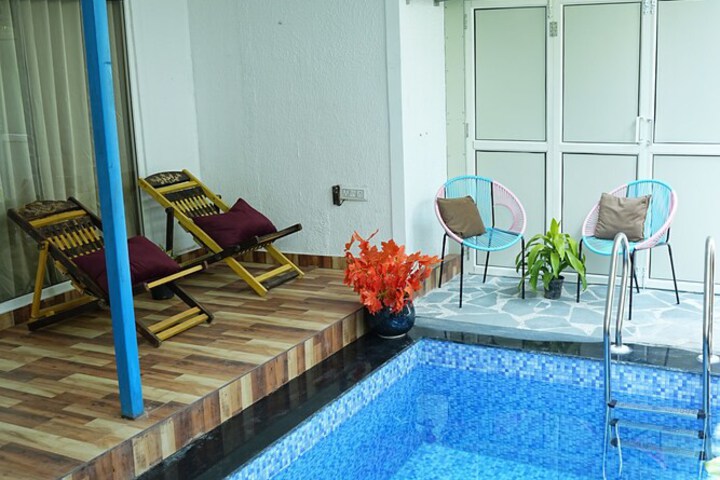 Pool 48 of 102