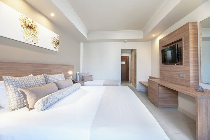 Room 91 of 236