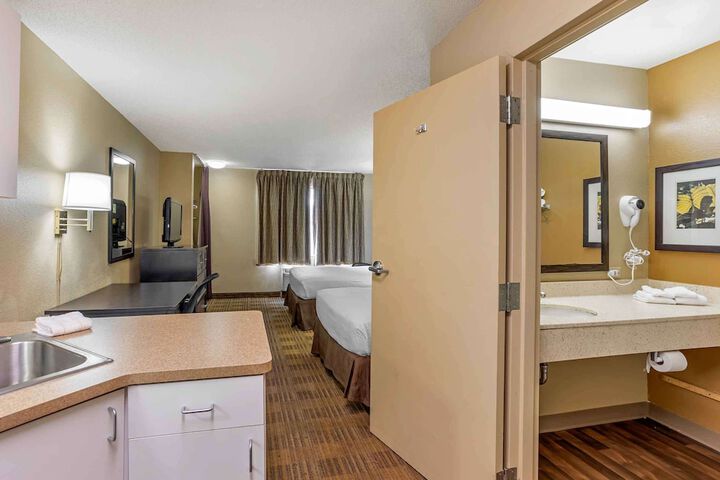 Studio 2 Double Beds (2 of 6)