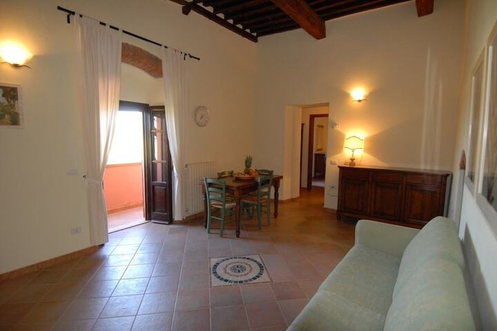 Room 4 of 62