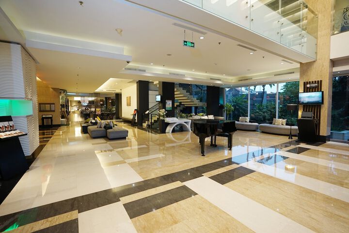 Lobby Photos