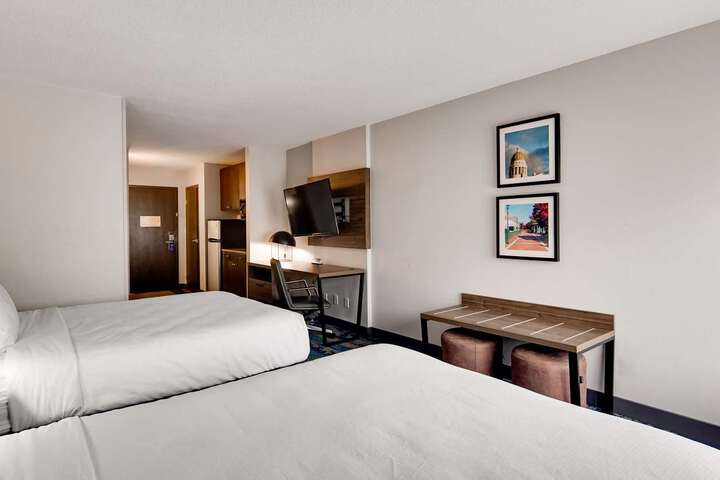 Room 32 of 42