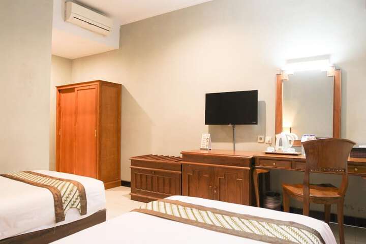 Room 19 of 41