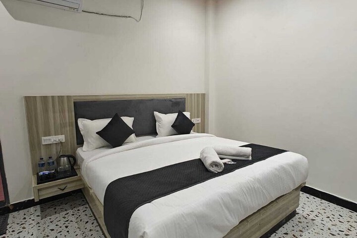Room 7 of 39
