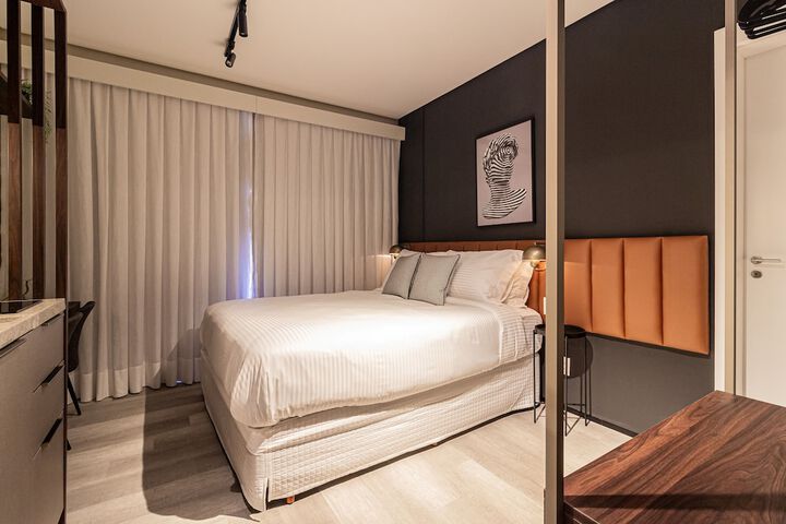 Room 16 of 184