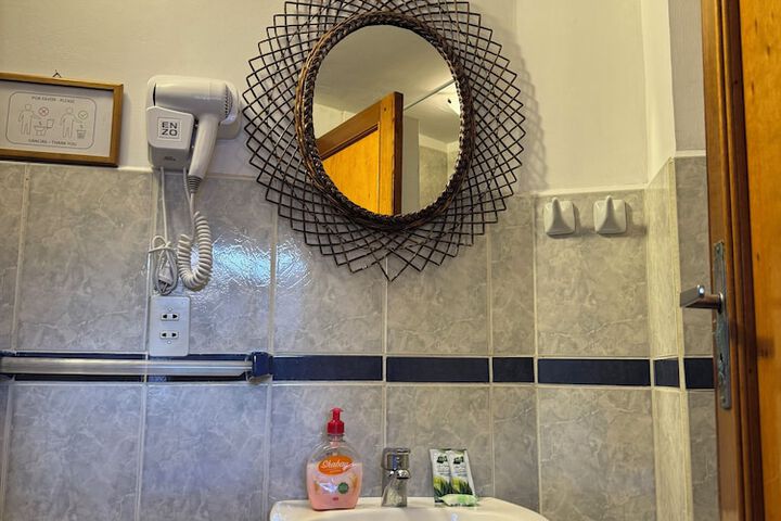 Room 63 of 82