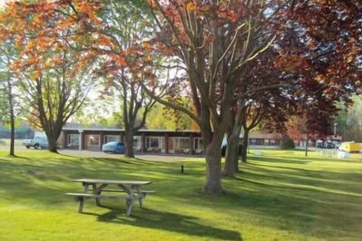 Property Grounds 13 of 15