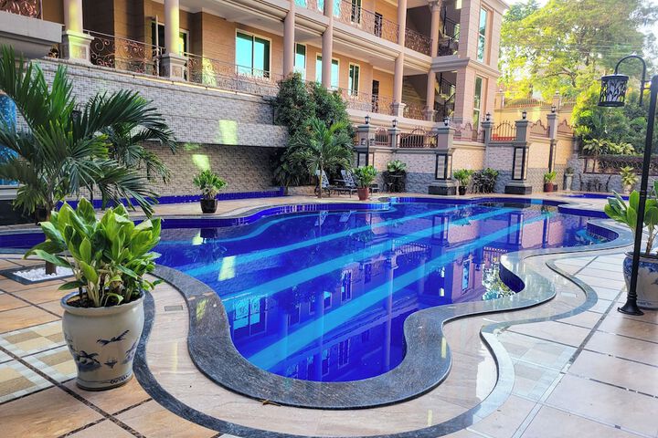 Pool 27 of 40