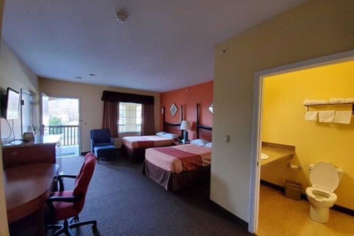 Room 9 of 43