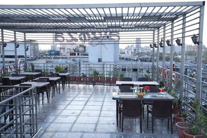 Terrace/Patio 9 of 18