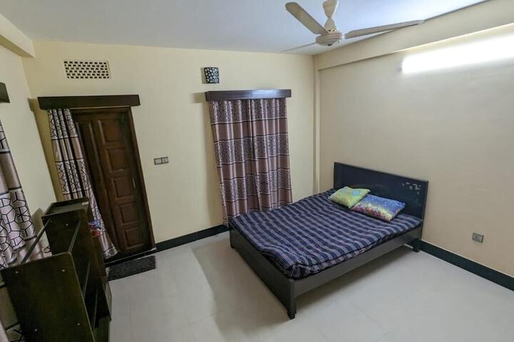 Room 6 of 14