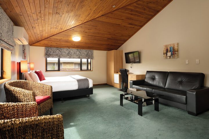 Room 42 of 81