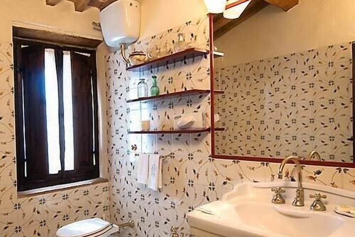 Room 30 of 57