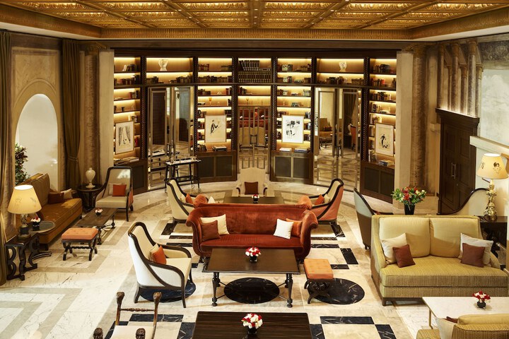 Entrance & Lobby