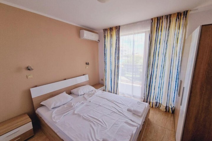 Room 25 of 137