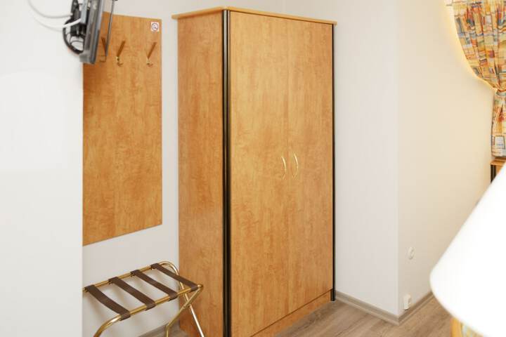 Room 22 of 81