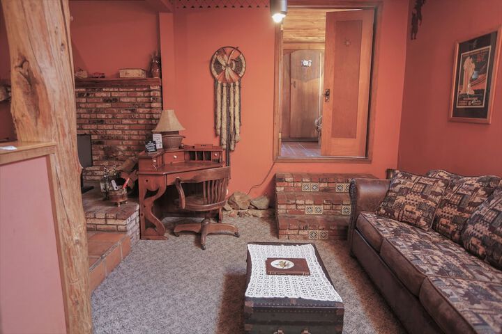 Room 18 of 68