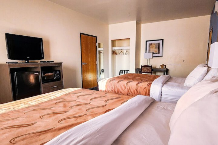 Room 7 of 26