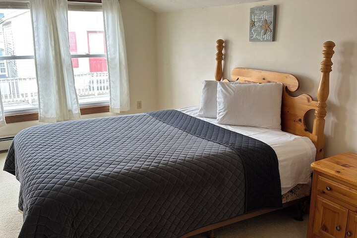 Room 28 of 134