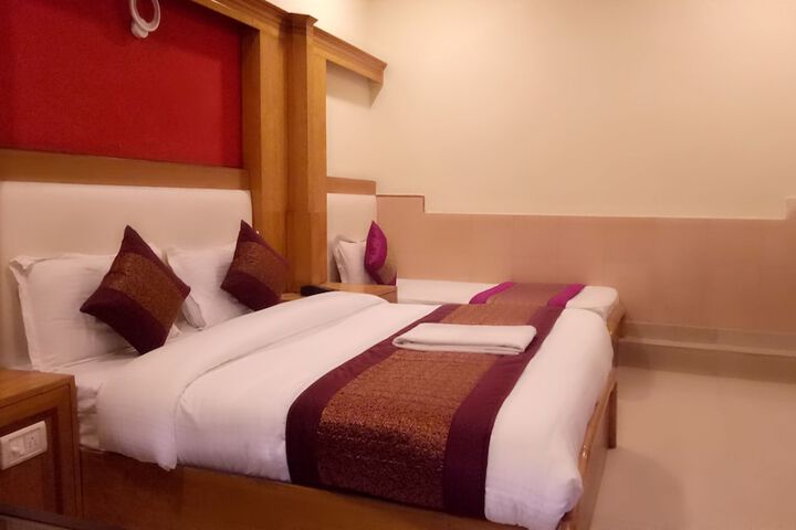 Room 8 of 39