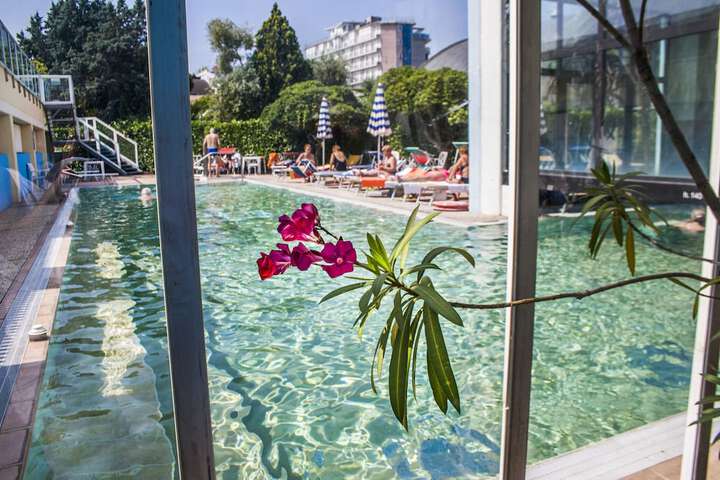 Pools & Facilities