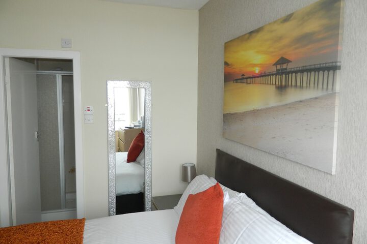 Room 15 of 81