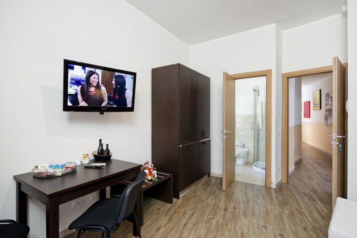 Room 6 of 29