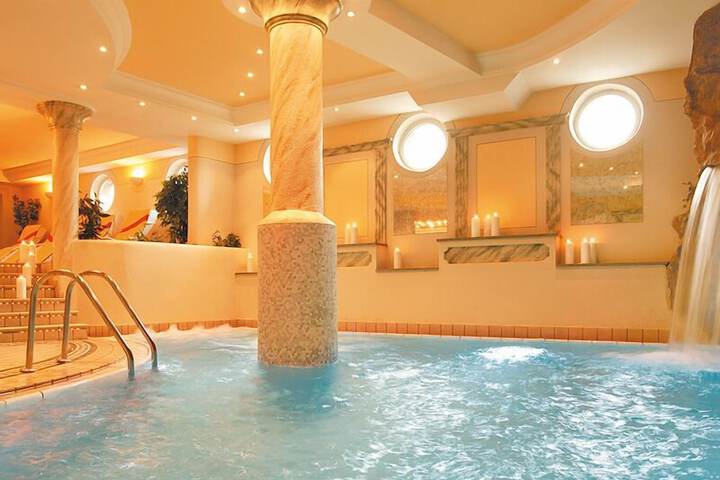 Pool 32 of 65