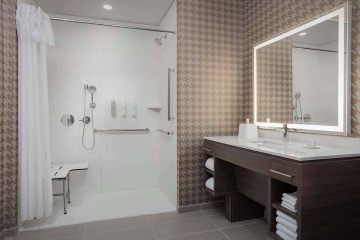 Bathroom shower