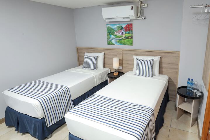 Room 2 of 21